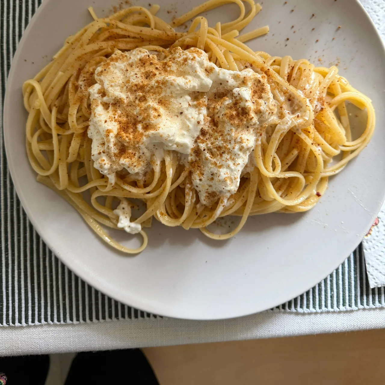 Linguine bottarga e stracciatella di bufala