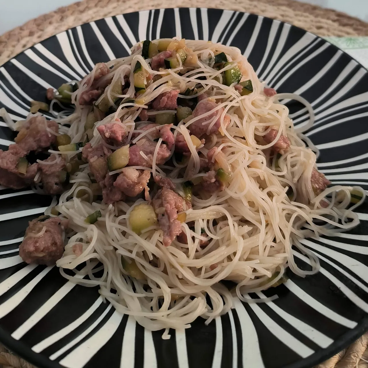 Vermicelli salsiccia e zucchine